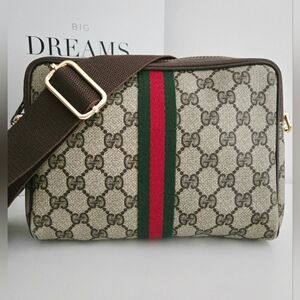 Authentic GUCCI GG Logo Vintage Clutch Shoulder Crossbody WOC Bag
